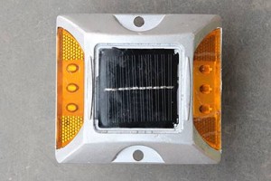 paku-marka-solar-6-lampu